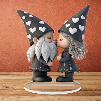 2D Flat 1pc, Romantic Gnome Couple Kissing Acrylic Plaque with Base - Home Decor Plaque Desktop Decoration, 2D Flat Design, Valentine's Day Gift for Her/Him Wife/Husband, Christmas, Wedding, Anniversary, Birthday, New Year, Seasonal Decoration