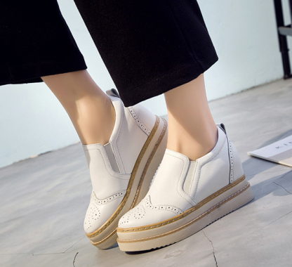 2024 autumn new casual shoes women's inner increase leather women's single shoes Brock platform platform platform casual women's shoes